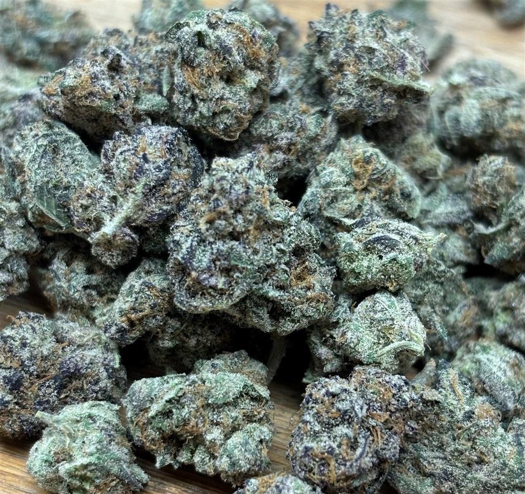(Smalls)-Mai Thai 